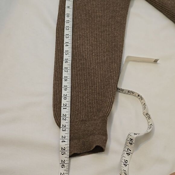 Dorce Pure Cashmere V Neck sweater size L - Picture 6 of 9